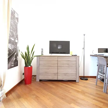 Apartament Milanrentals - Moscova Mediolan